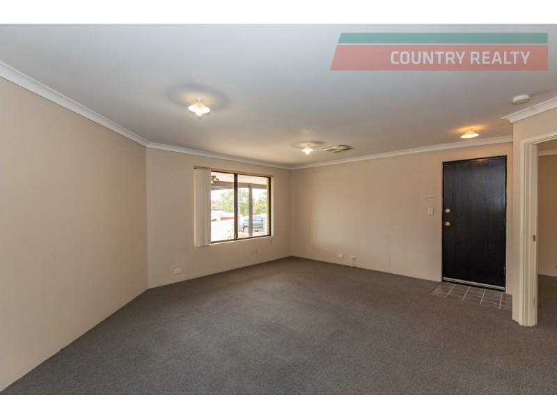 8 Freind Place, Northam WA 6401