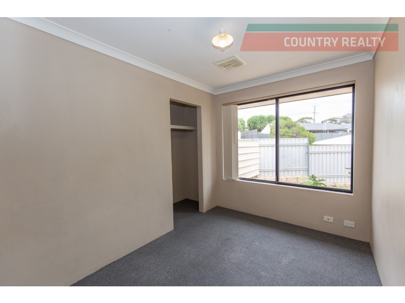 8 Freind Place, Northam WA 6401