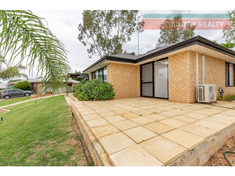 8 Freind Place, Northam WA 6401