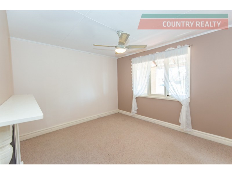 8 Gregory Street, Northam WA 6401