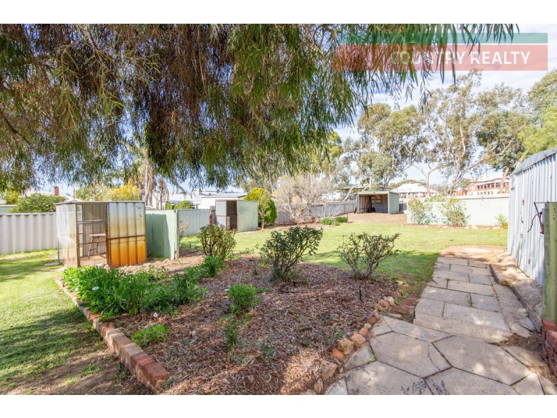 8 Gregory Street, Northam WA 6401