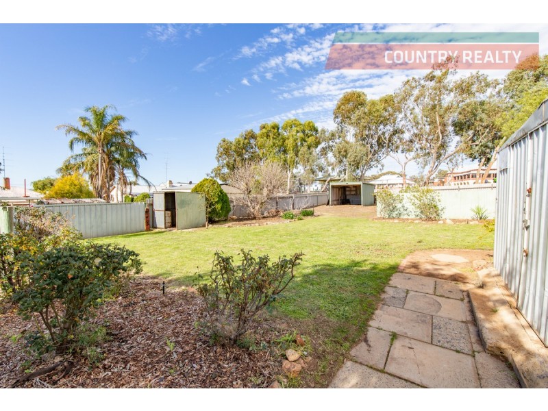 8 Gregory Street, Northam WA 6401