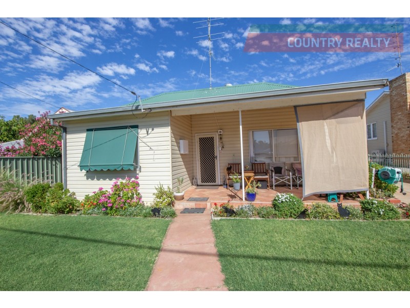 15 Weld Street, Northam WA 6401