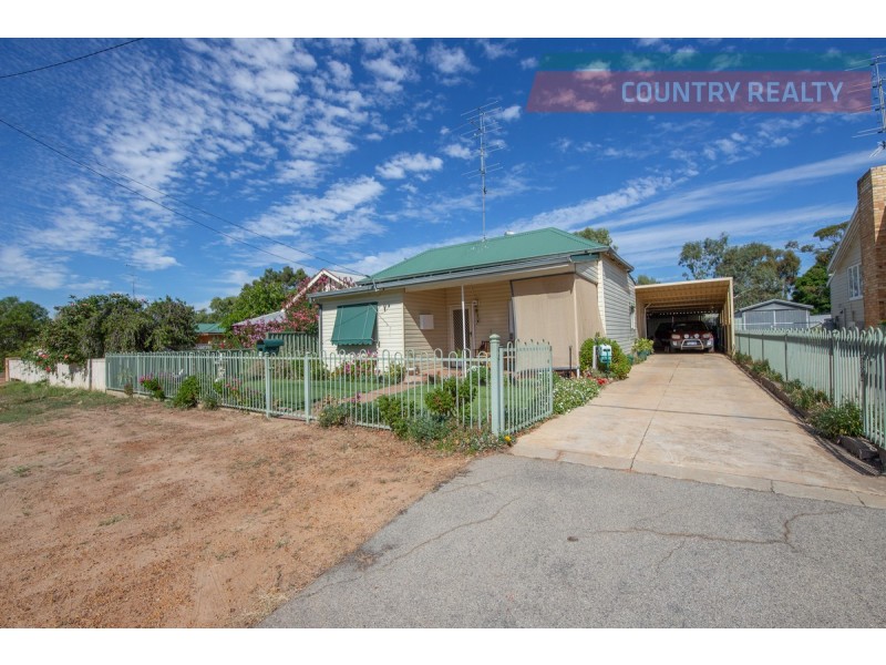 15 Weld Street, Northam WA 6401