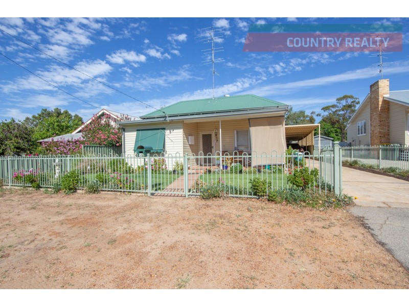 15 Weld Street, Northam WA 6401