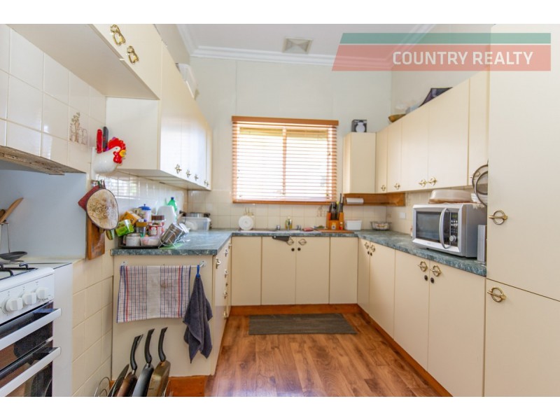 15 Weld Street, Northam WA 6401