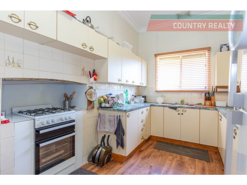 15 Weld Street, Northam WA 6401