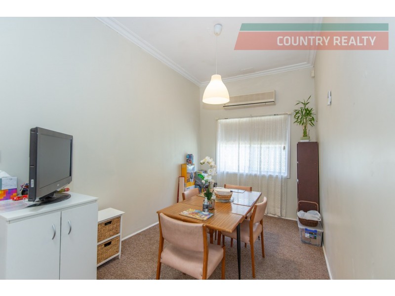 15 Weld Street, Northam WA 6401