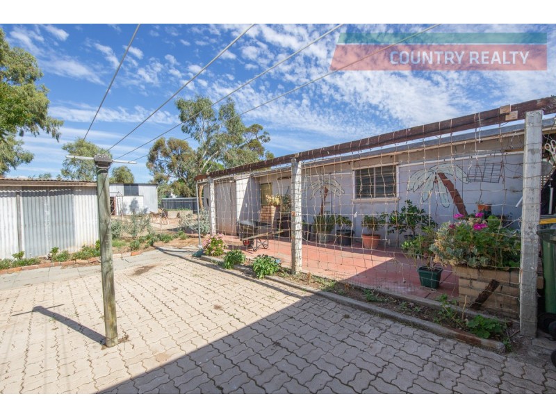 15 Weld Street, Northam WA 6401
