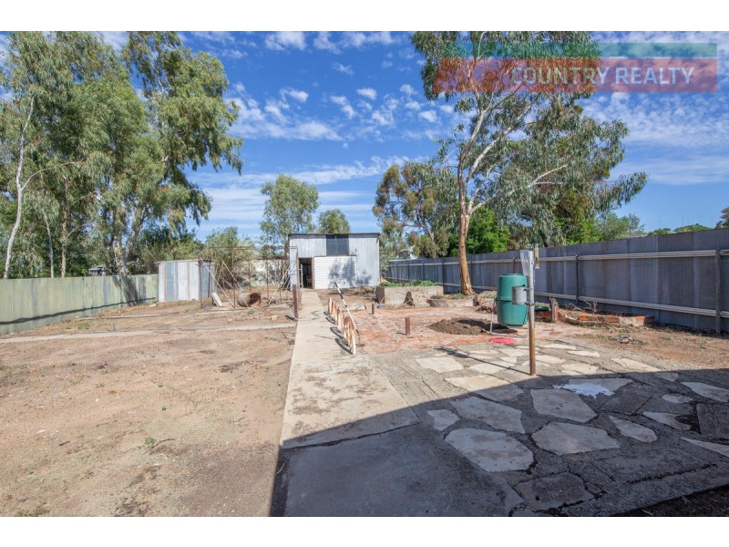 15 Weld Street, Northam WA 6401