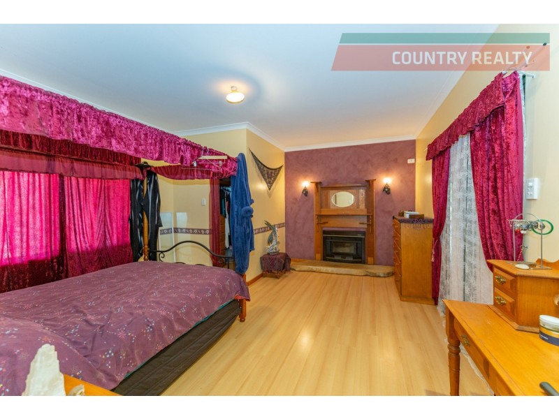 6 Red Gum Circle, Toodyay WA 6566