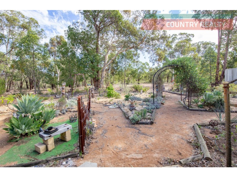 6 Red Gum Circle, Toodyay WA 6566