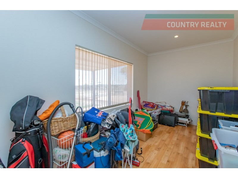 388 Hulongine Road, Jennacubbine WA 6401