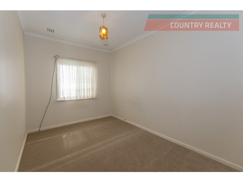 142 Chidlow Street, Northam WA 6401