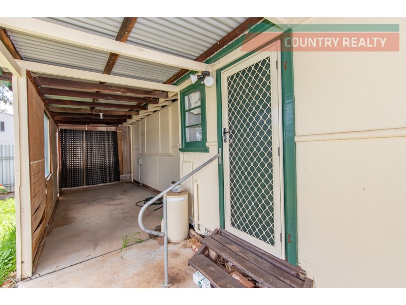 142 Chidlow Street, Northam WA 6401