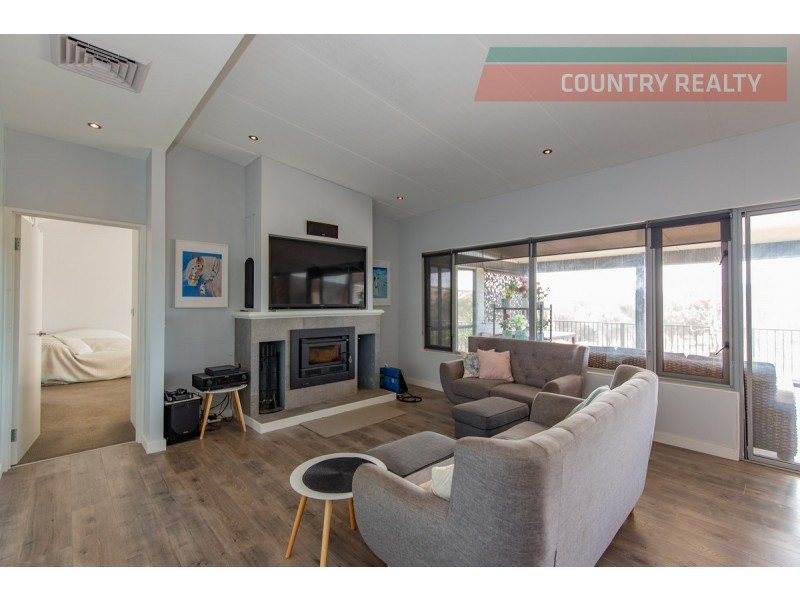 29 Harcourt Street, Toodyay WA 6566