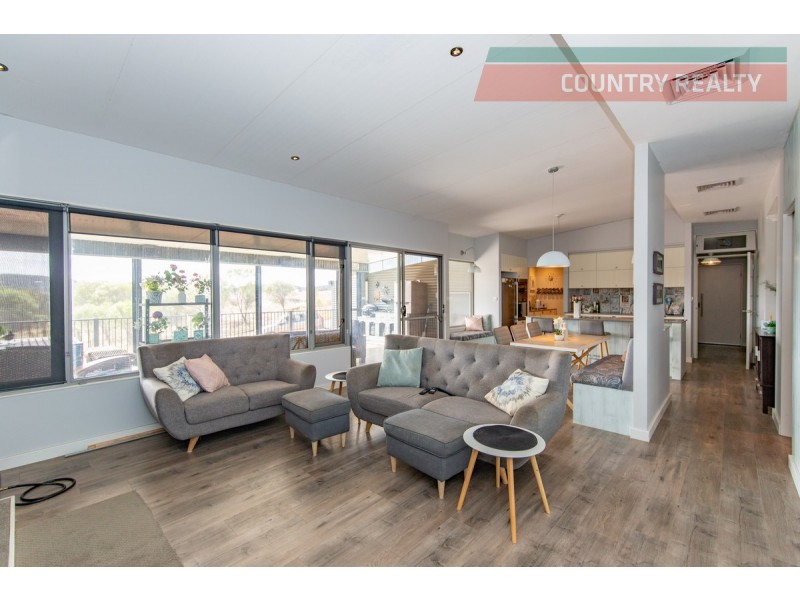 29 Harcourt Street, Toodyay WA 6566