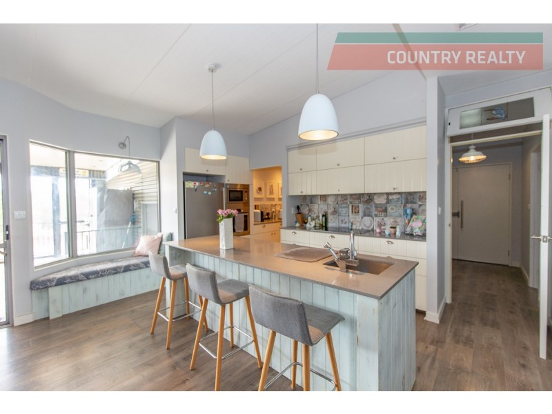 29 Harcourt Street, Toodyay WA 6566