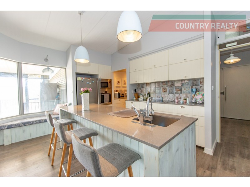 29 Harcourt Street, Toodyay WA 6566