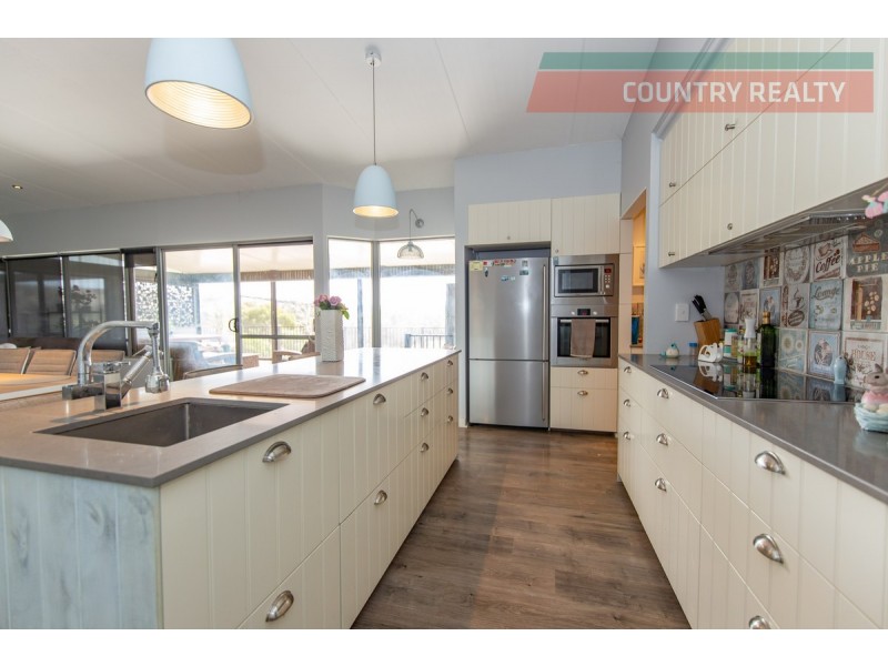 29 Harcourt Street, Toodyay WA 6566