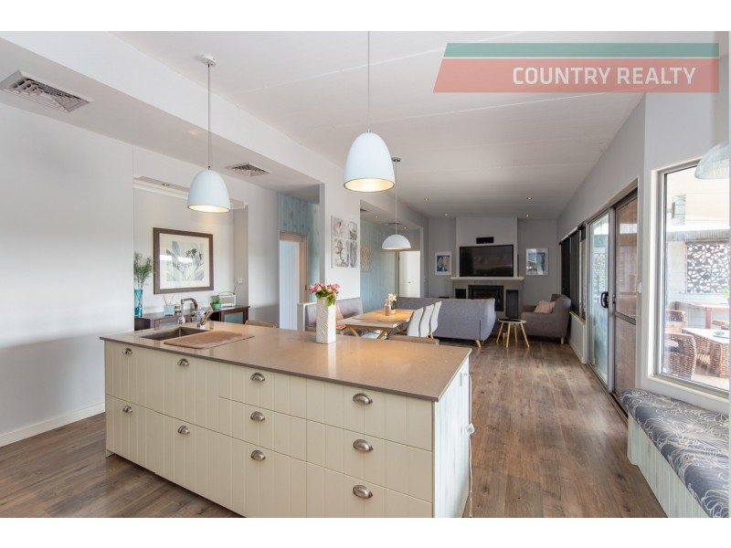 29 Harcourt Street, Toodyay WA 6566