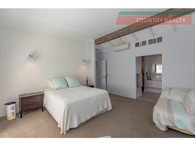 29 Harcourt Street, Toodyay WA 6566