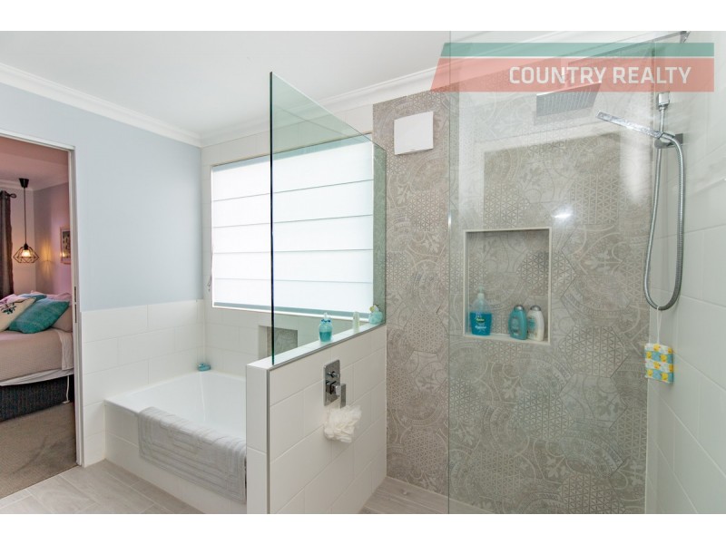 29 Harcourt Street, Toodyay WA 6566