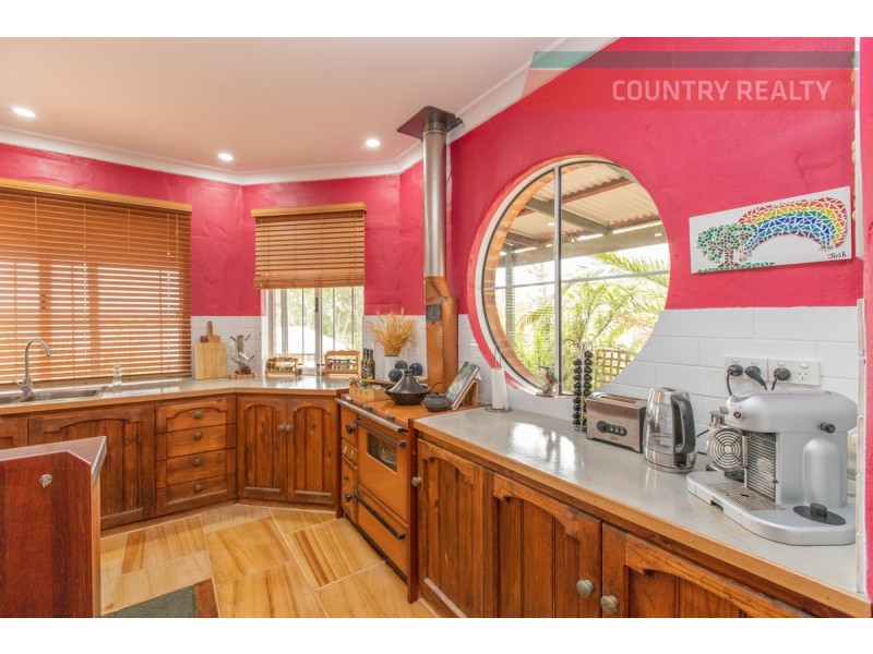 26 Steere Road, York WA 6302