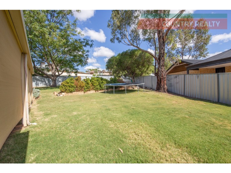 10 Freind Place, Northam WA 6401