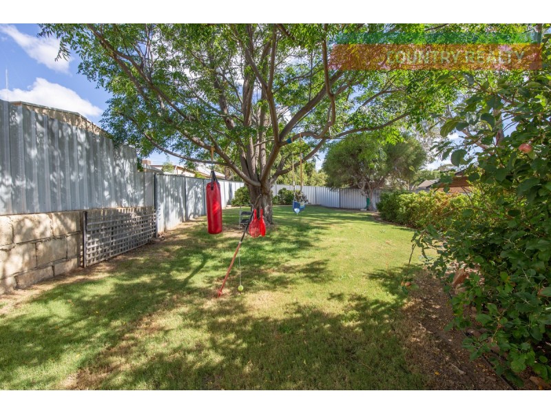 10 Freind Place, Northam WA 6401