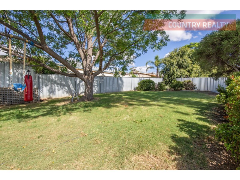 10 Freind Place, Northam WA 6401