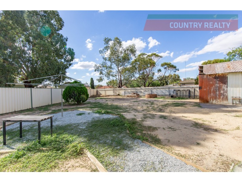 31 Perina Way, Northam WA 6401