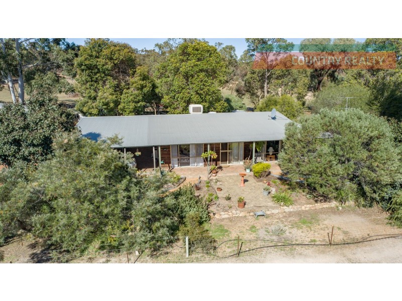 88 Benrua Road, Bakers Hill WA 6562