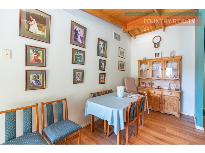 88 Benrua Road, Bakers Hill WA 6562