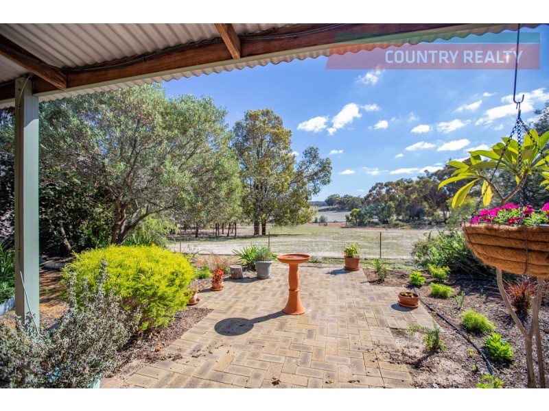 88 Benrua Road, Bakers Hill WA 6562