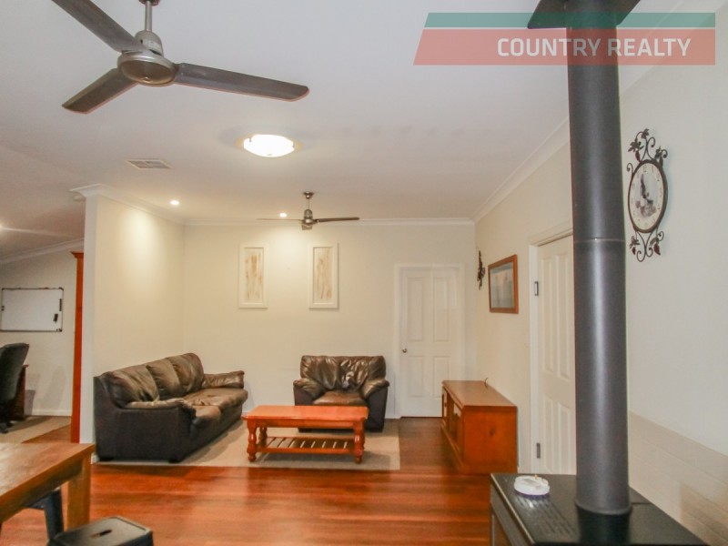 1366 Haddrill Road, Jennacubbine WA 6401