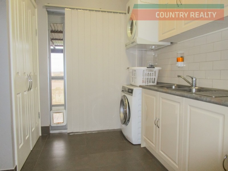 1366 Haddrill Road, Jennacubbine WA 6401