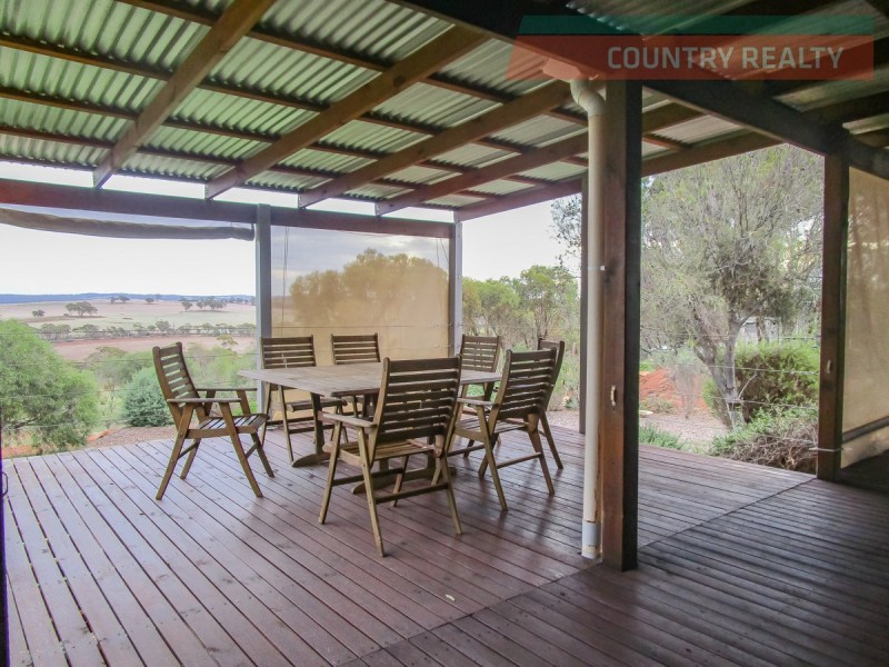 1366 Haddrill Road, Jennacubbine WA 6401