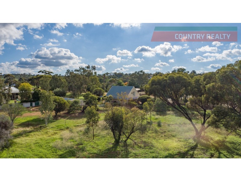 1 Little Street, York WA 6302