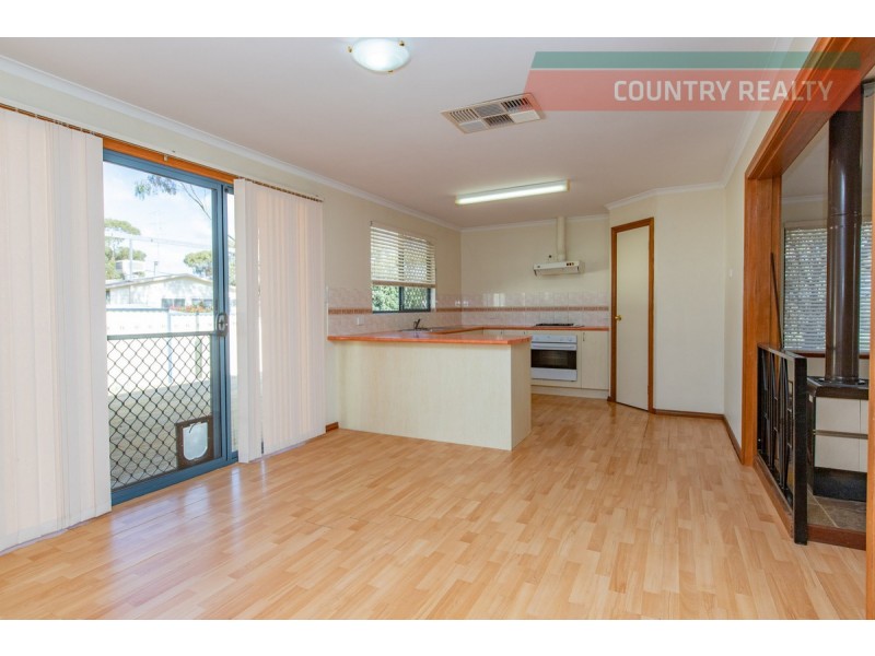 38 Cardwell Road, York WA 6302