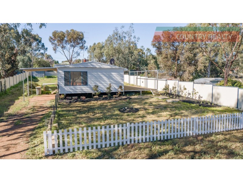 38 Cardwell Road, York WA 6302