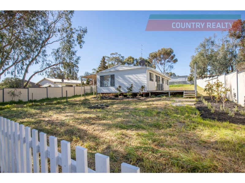 38 Cardwell Road, York WA 6302