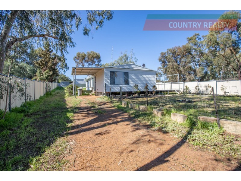 38 Cardwell Road, York WA 6302