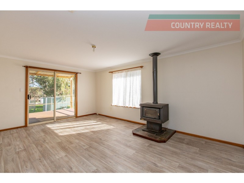 35 Hope Street, York WA 6302