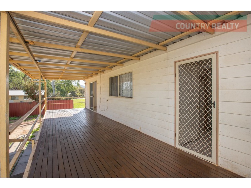 35 Hope Street, York WA 6302