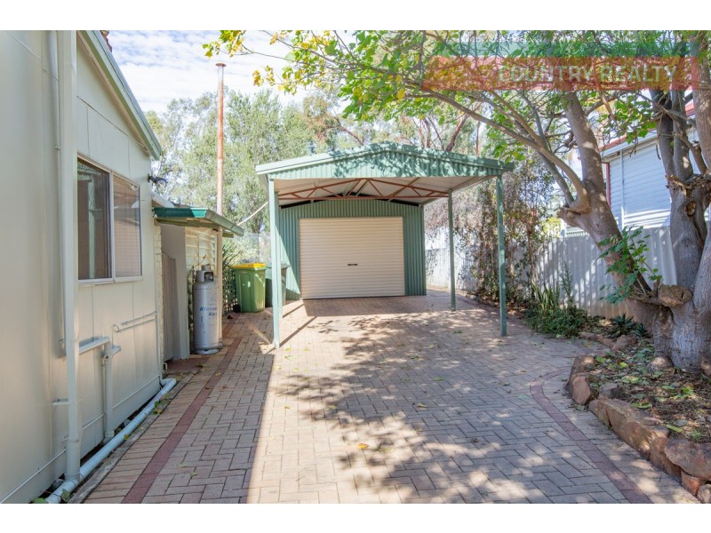 8 Gregory Street, Northam WA 6401