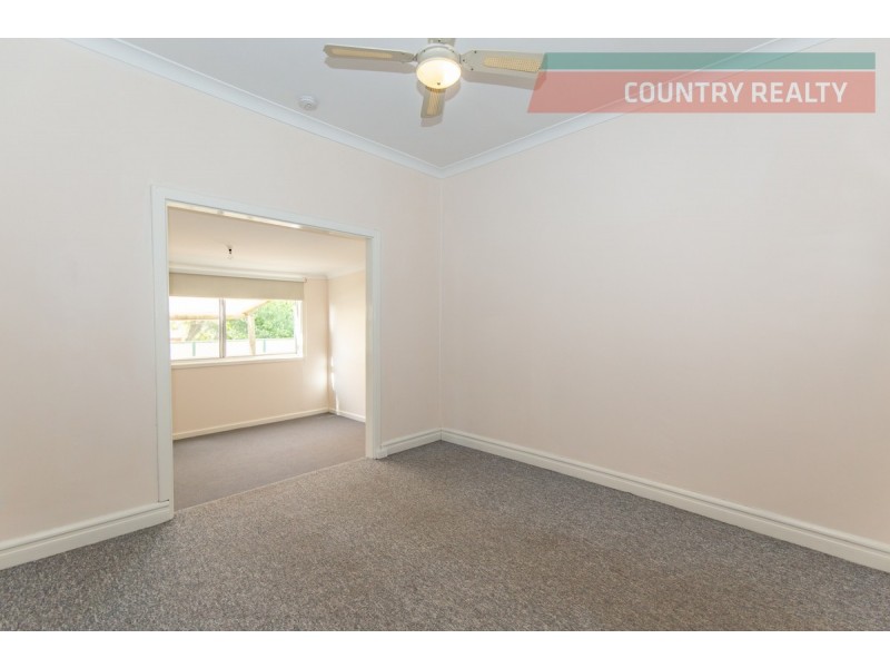 8 Gregory Street, Northam WA 6401