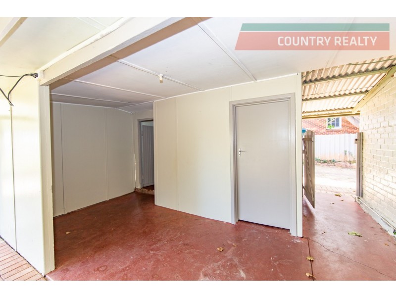 8 Gregory Street, Northam WA 6401