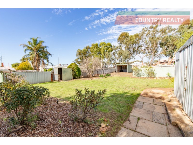 8 Gregory Street, Northam WA 6401