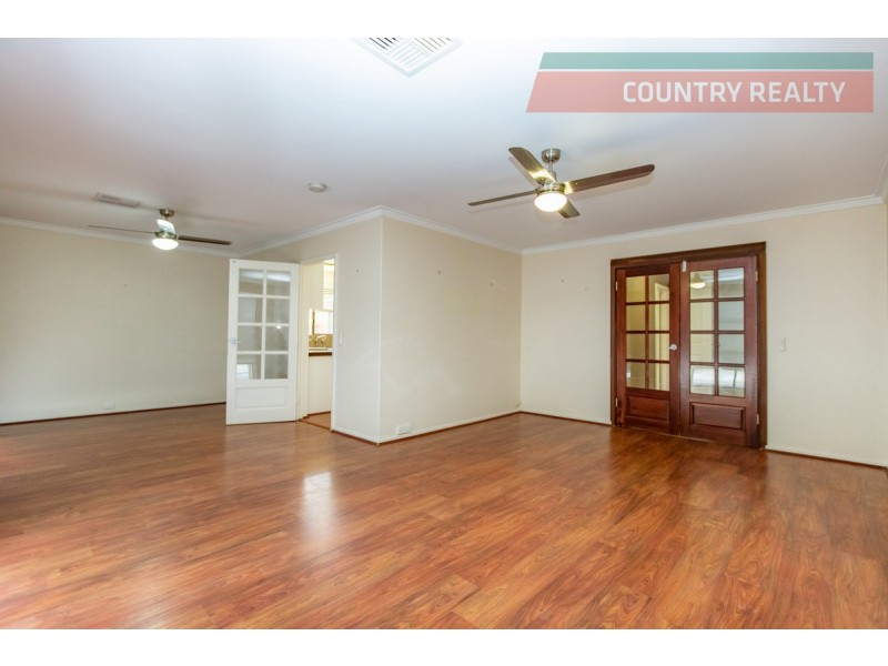 5 Leawood Crescent, Boya WA 6056